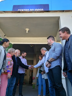 Vereadores participam de inauguração do Centro do Idoso, no bairro Olímpica (1).jpg