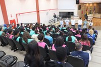 Alunos do Centro de Formação Teresa Verzeri visitam a Câmara