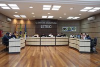 Plenário aprova contratação de professores
