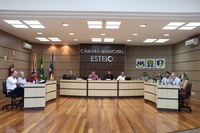 Câmara aprova número recorde de projetos em sessão