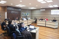 Câmara aprova proibição de agressores condenados em cargos públicos