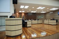 Câmara aprova projetos de ordem financeira em regime de urgência
