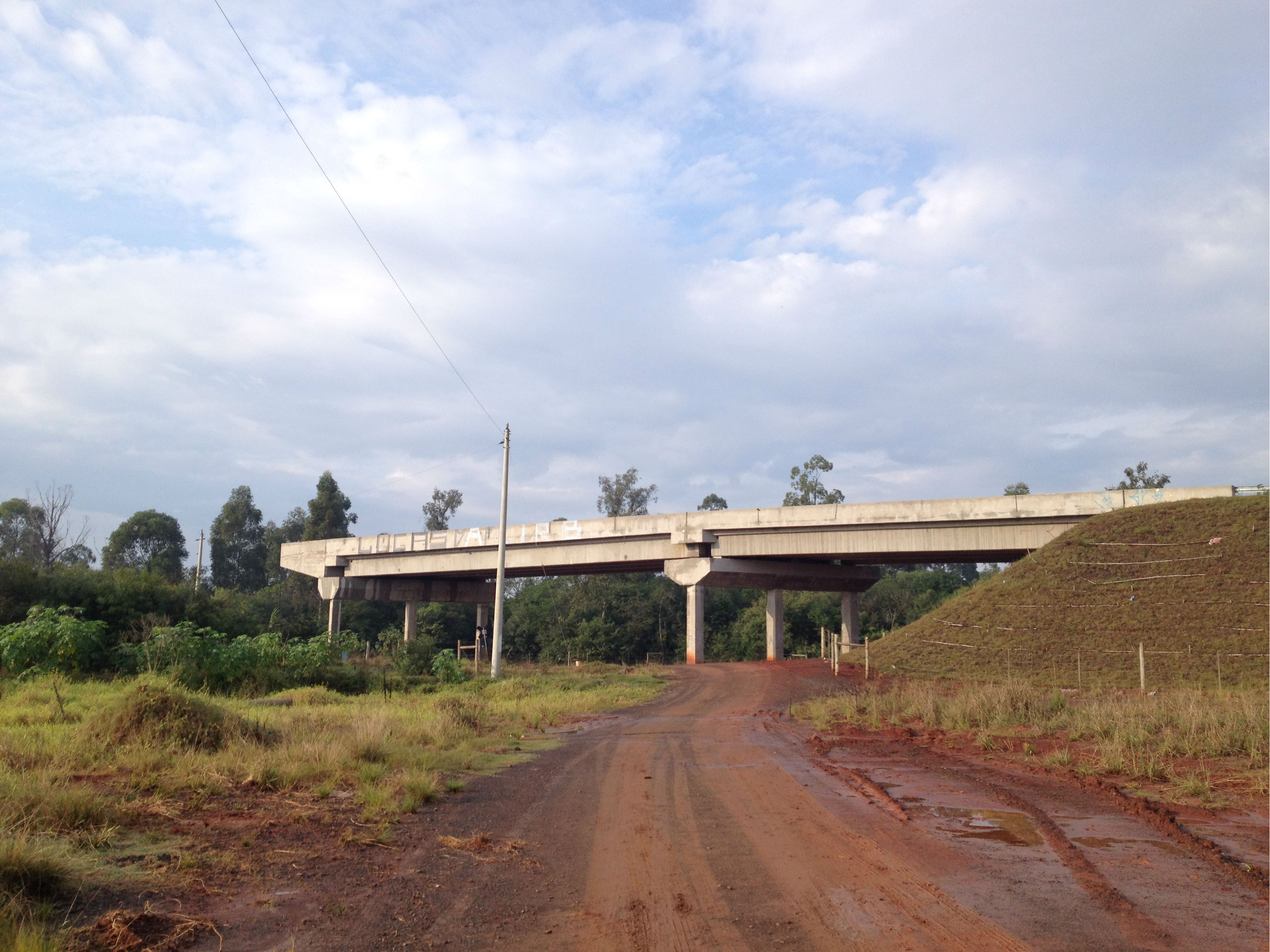  20/10/2016 - Câmara questiona o DNIT sobre conclusão das obras no viaduto da BR-448 