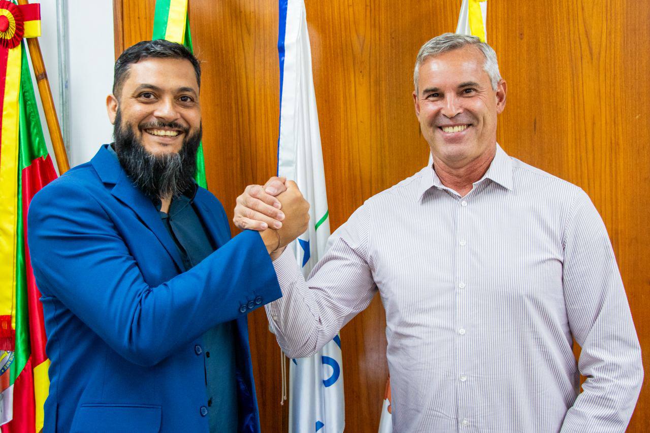 Coutinho encontra presidente da Câmara de Porto Alegre