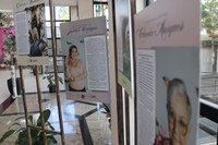 Exposição na Câmara traz relatos sobre câncer