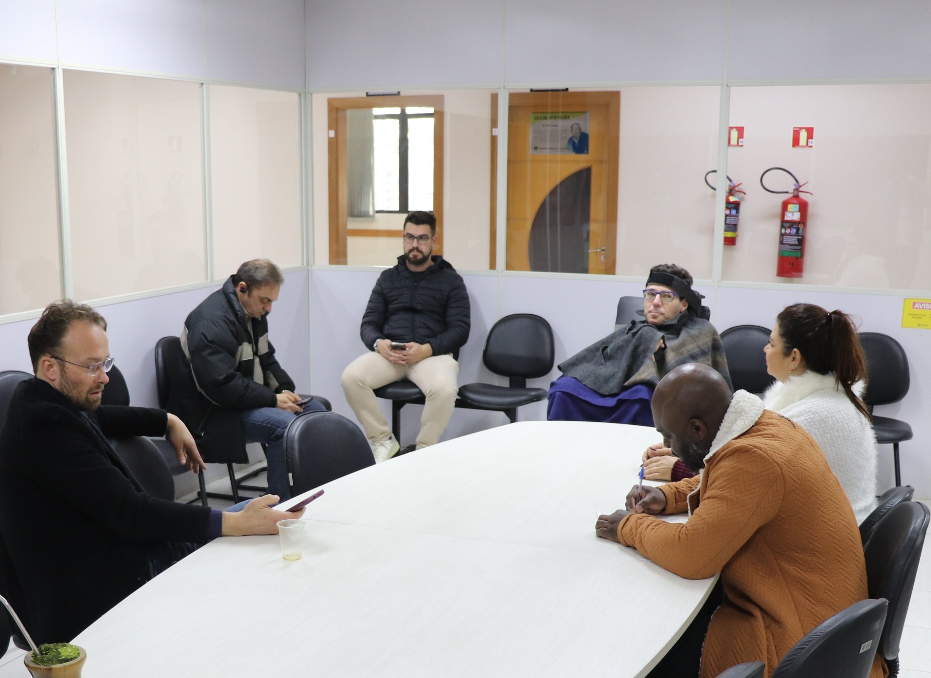 Frente Parlamentar em Defesa dos Direitos das Pessoas com TEA realiza primeira reunião