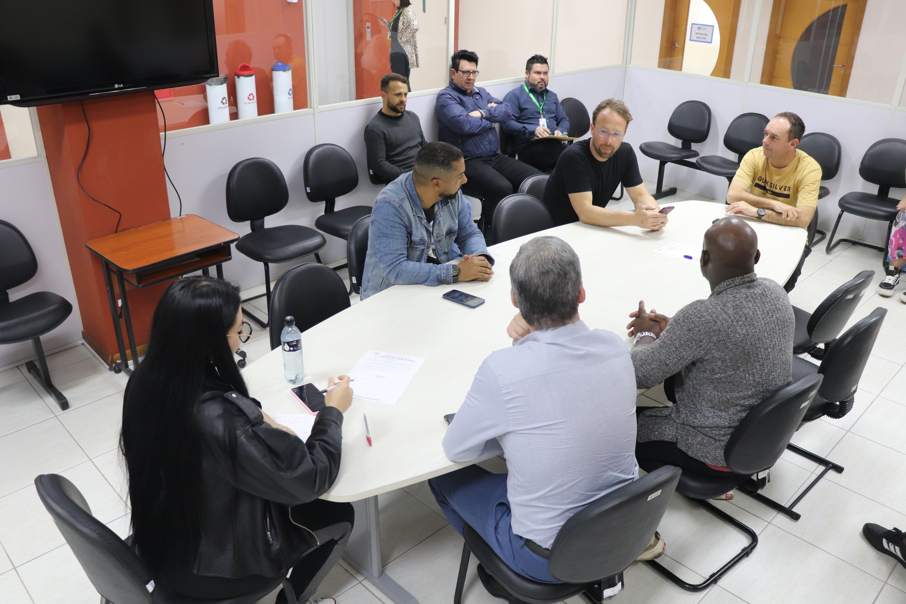 Frente Parlamentar em Defesa dos Povos de Matrizes Africanas realiza primeira reunião 