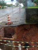 Jaime da Rosa: Cratera gera transtorno no bairro Santo Inácio