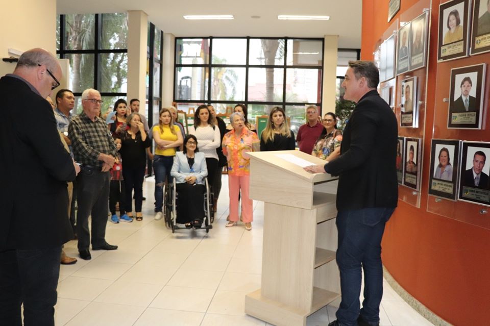 Placa de Sandro Severo é inaugurada na galeria de ex-presidentes