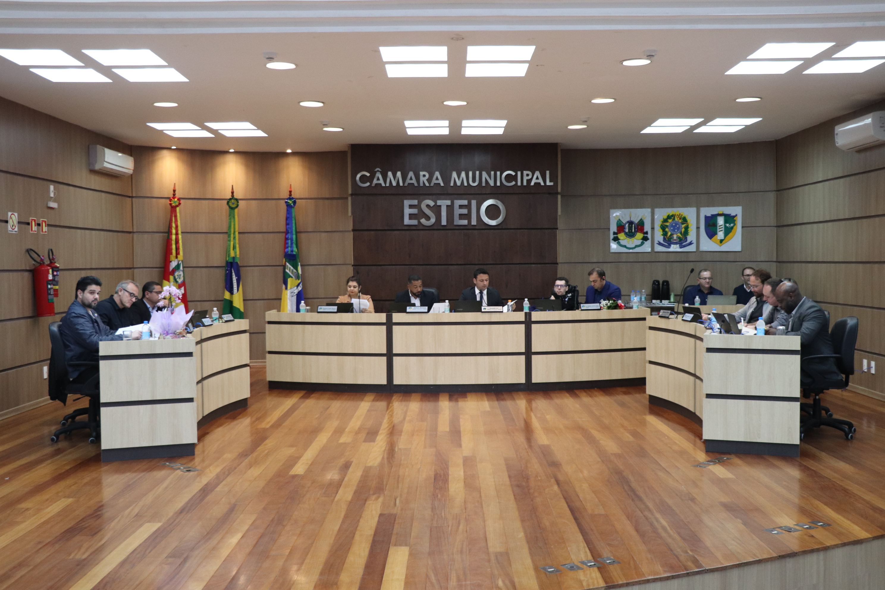 Plenário aprova mais de R$ 5 milhões para educação e cultura