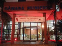 Prédio da Câmara de Vereadores ficará iluminado para o Agosto Vermelho