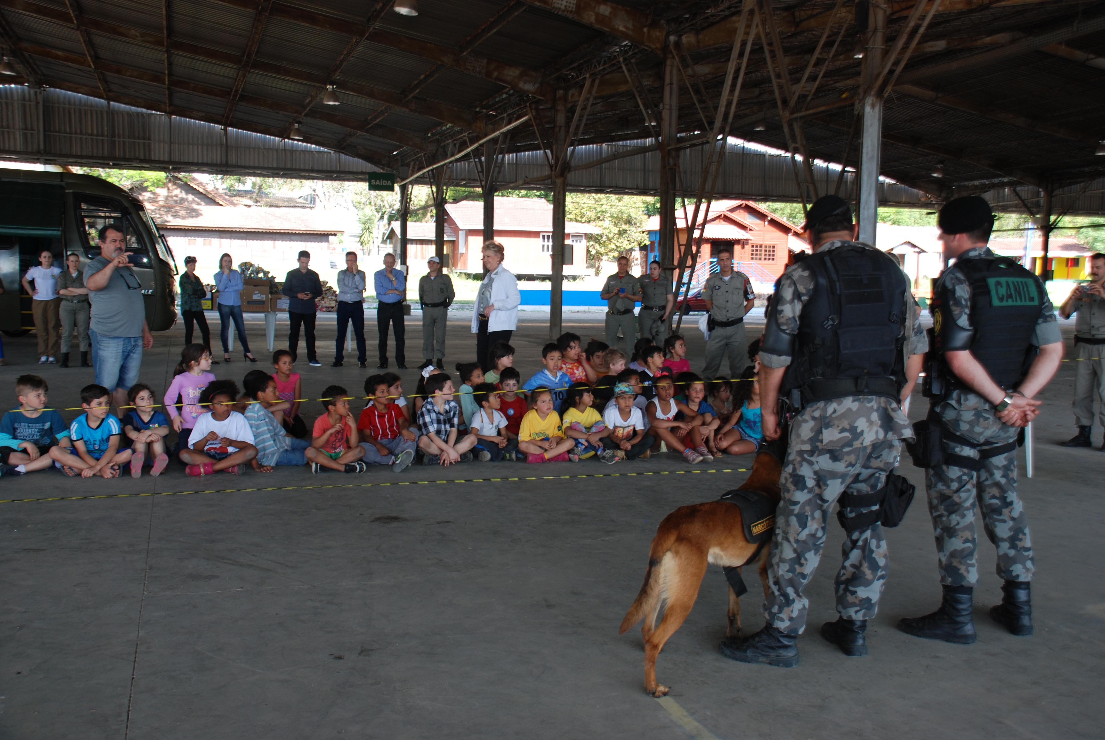 Proerd realiza evento em comemoração ao dia das crianças