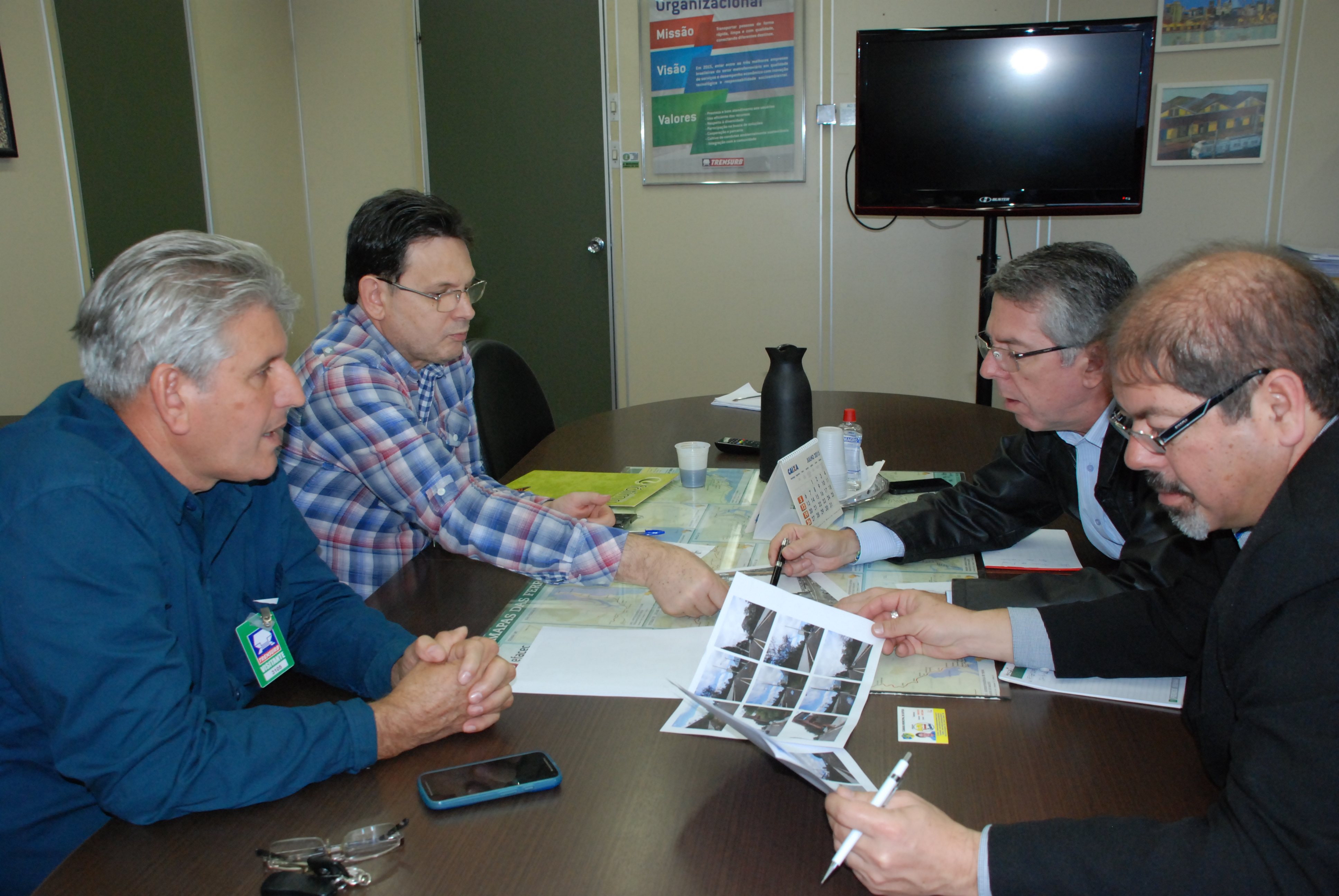Vereadores de Esteio levam demandas de moradores à superintendência da Trensurb