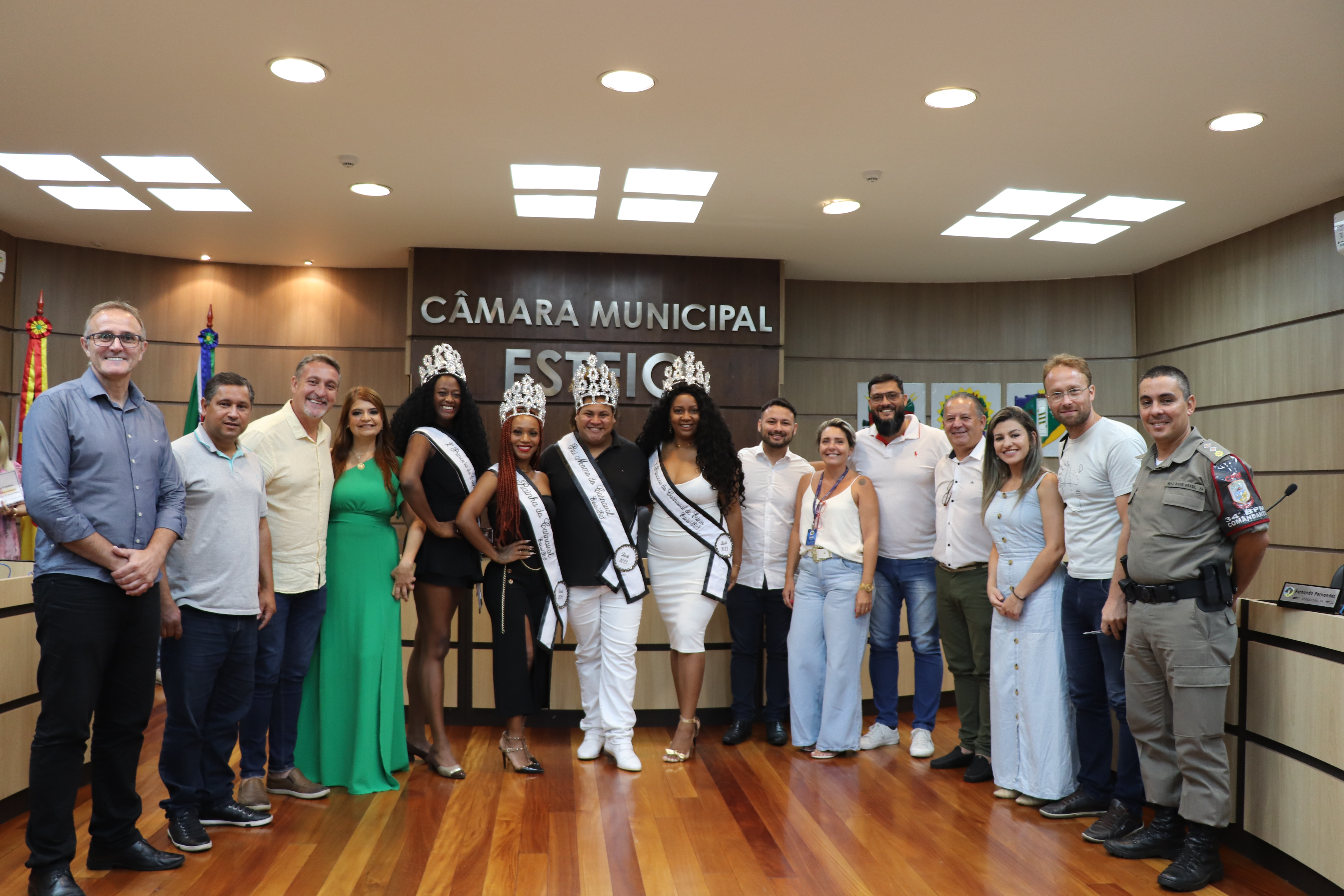 Vereadores recebem Corte do Carnaval 2023